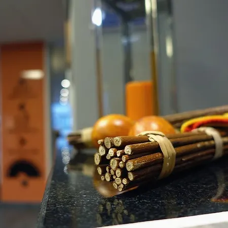 Orange Hotel