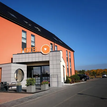 Orange Hotel